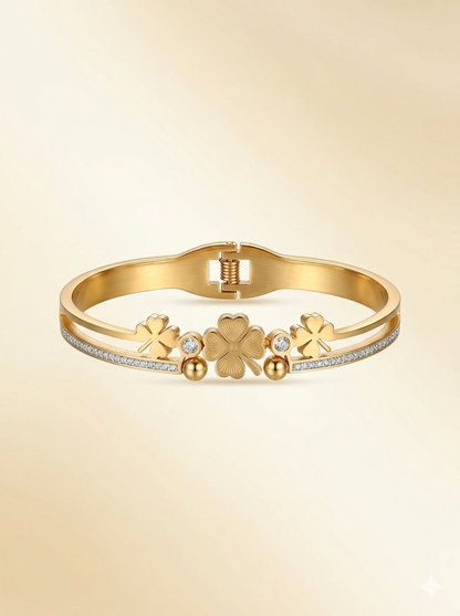 Clover Charm Luxe Bracelet
