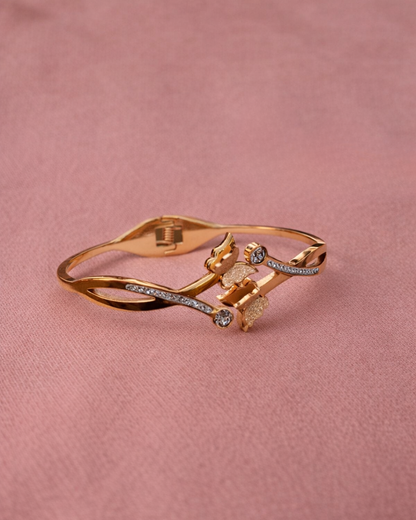 Golden Flutter Bracelet